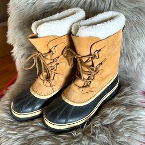 Sorel Caribou Boots Size 9.5